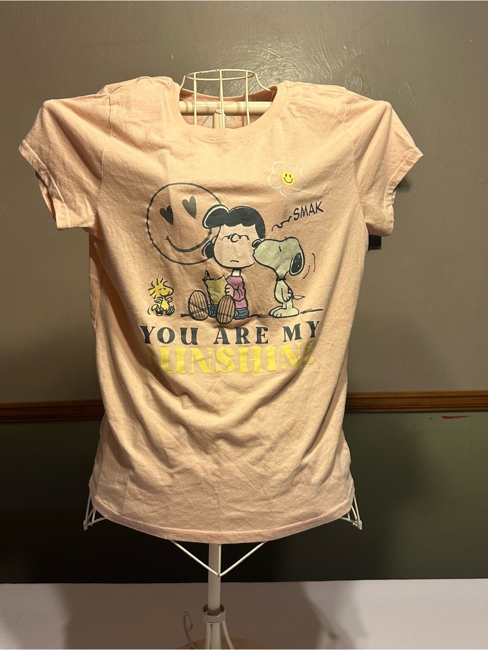 Peanuts snoopy Pink 'You Are My Sunshine' Graphic Tee medium
